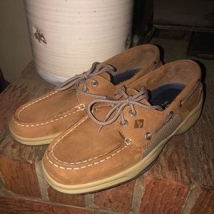 BNWOT Sperry Top Sider Shoes. Size 8.